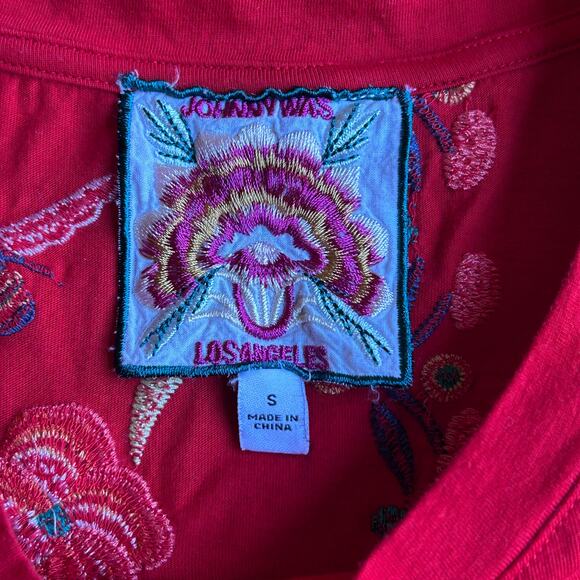 Johnny Was Averi Relaxed Red Tee 100% Cotton Botanical Embroidery Size Small - Picture 6 of 11